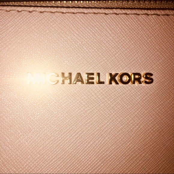 Michael Kors Cindy SOLD - Picture 6 of 8